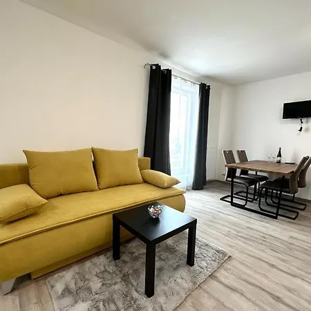 Апартаменти Sky 508