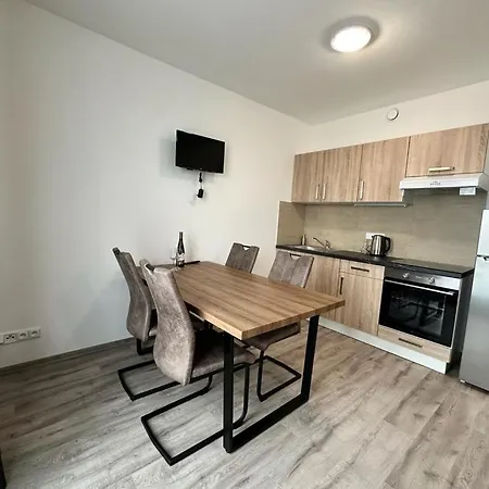 Апартаменти Sky 508 Плзень